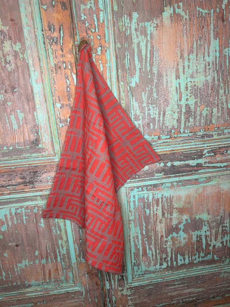 Jacquard woven hand towel